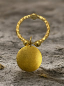 Heirloom Motion Ring in 18K & 22K Gold – Custom Engravable Medallion