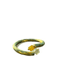 22K Handmade Toi et Moi Diamond Cube Ring – 0.60 TCW Orange & Gray Diamonds | Twisted Gold Band
