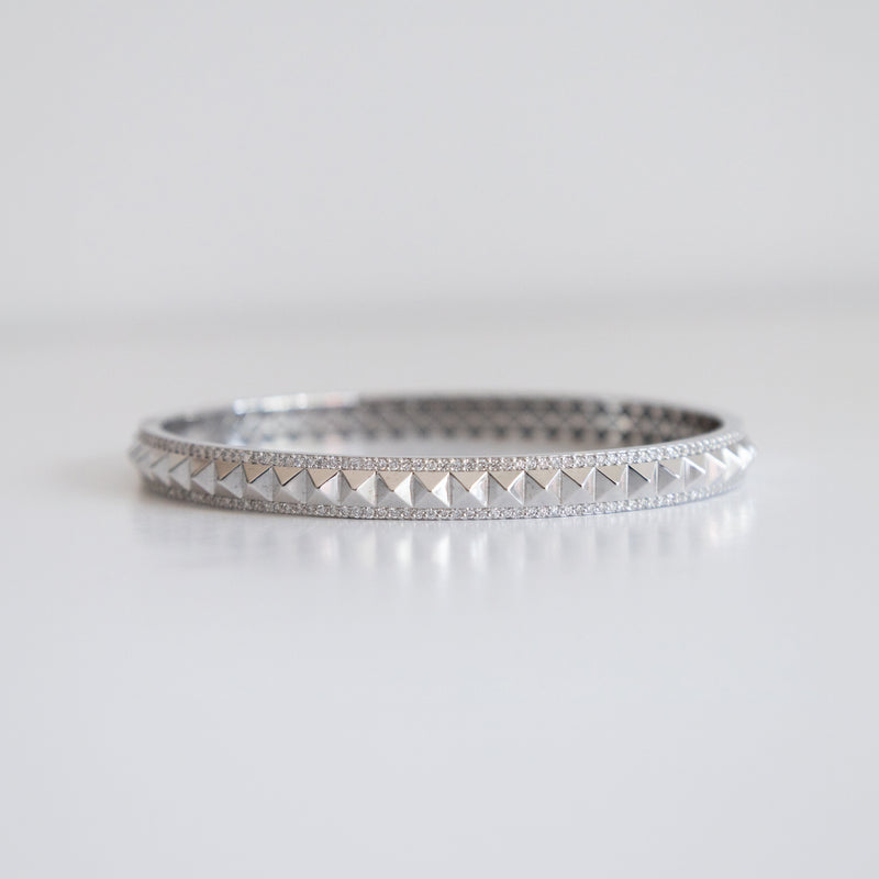 14K White Gold Pave Pyramid Bangle with 1.25ct Lab-Grown Diamonds (E Color, VVS Clarity)