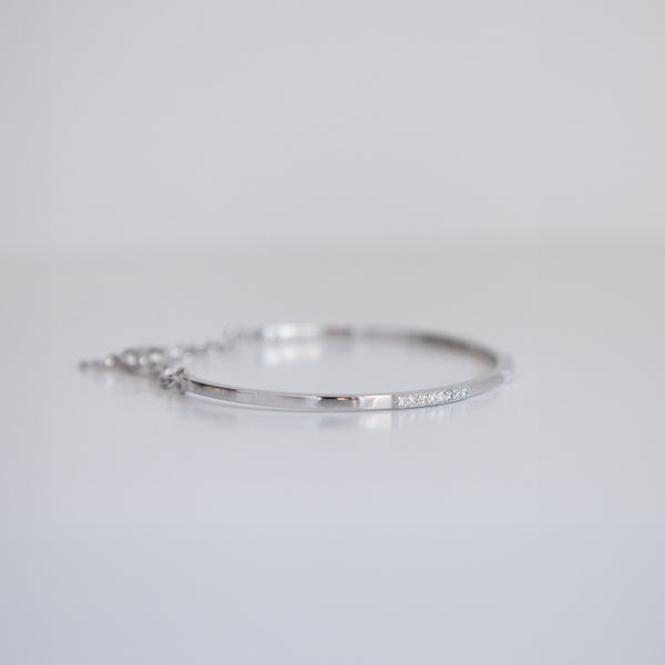 14K White Gold Bangle with .55ct Lab-Grown Diamonds (E Color, VS1 Clarity)