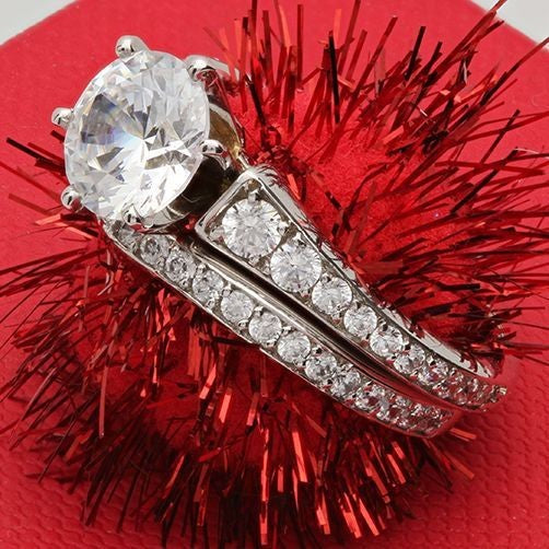 Round Brilliant Cut CZ Engagement Ring With Matching Band